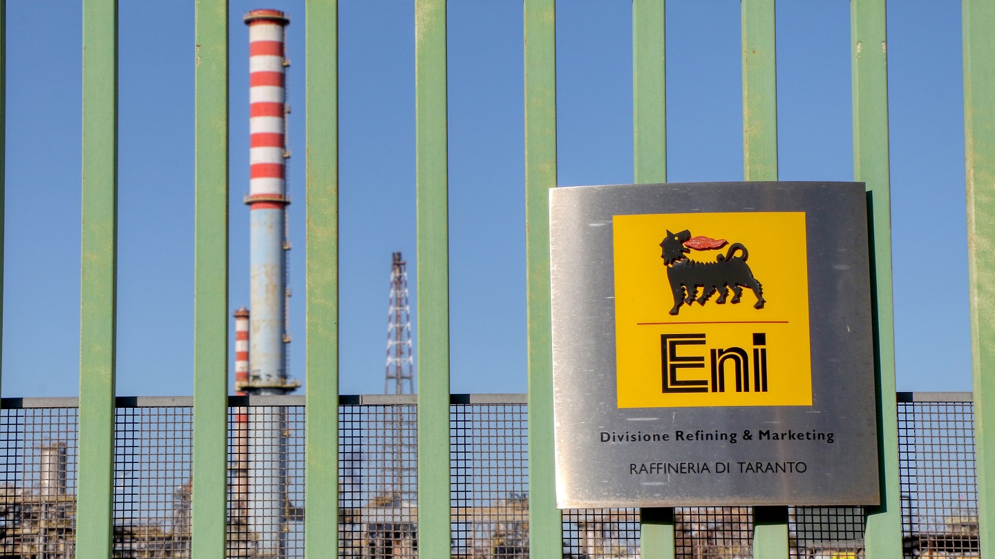 Eni Considering Spinning Off Stakes In Oil And Gas Projects