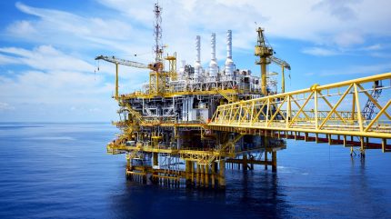 埃克森美孚考虑将两家马来西亚产品分成合同的运营权转让给马来西亚国家石油公司