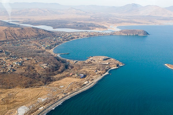 The LNG plant will be located in the Khasan district of the Primorye territory and aims to supply gas by 2018.