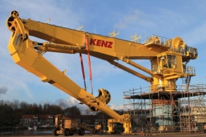 Knuckle boom crane